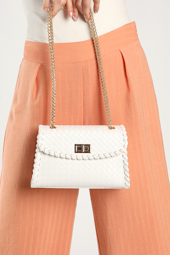 Essential Elegance White Woven Crossbody Bag 1