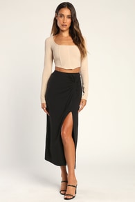 Simply in Style Black Twist-Front Slit Midi Skirt