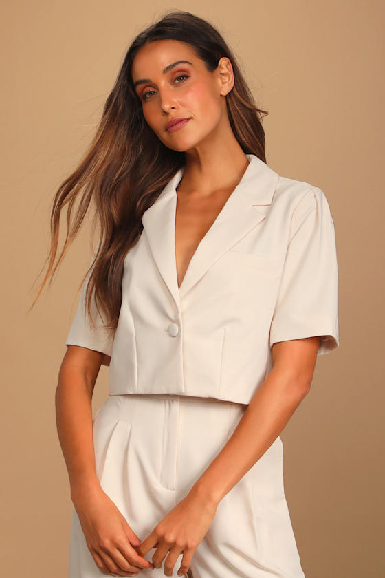 Posh Company Ivory Cropped Short Sleeve Blazer 10