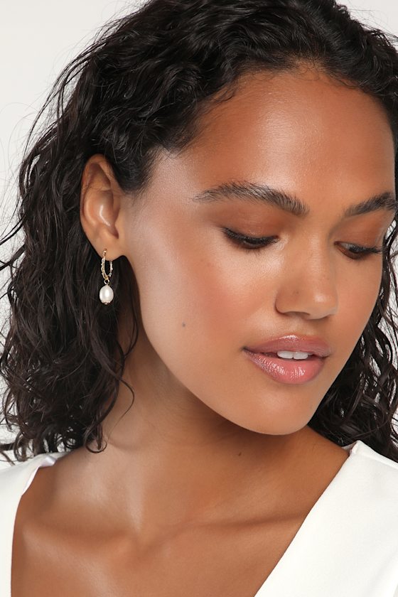 Paisley 14KT Gold Pearl Drop Earrings 2