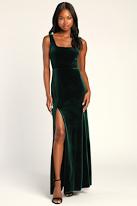 Elegant Sweetie Emerald Green Velvet Square Neck Maxi Dress 2