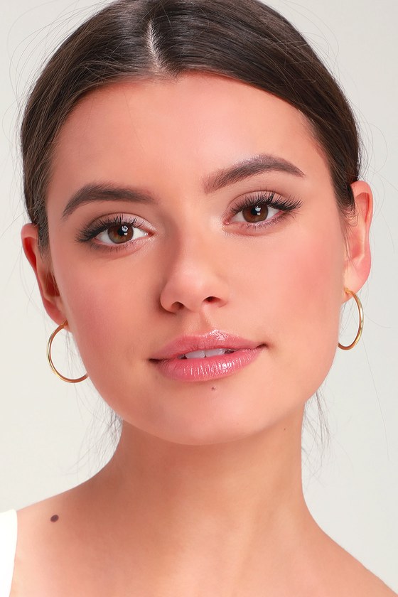 Top 10 hoop earrings outfit ideas and inspiration