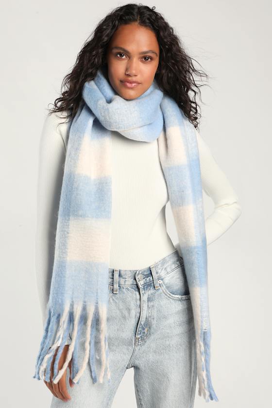 Cue the Comfort Blue and White Plaid Oversized Scarf 2