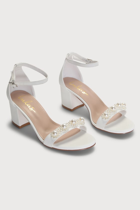 Badgley Mischka - Feisty - Open Toe Strappy Pearl Block Heel - Soft White |  The White Collection