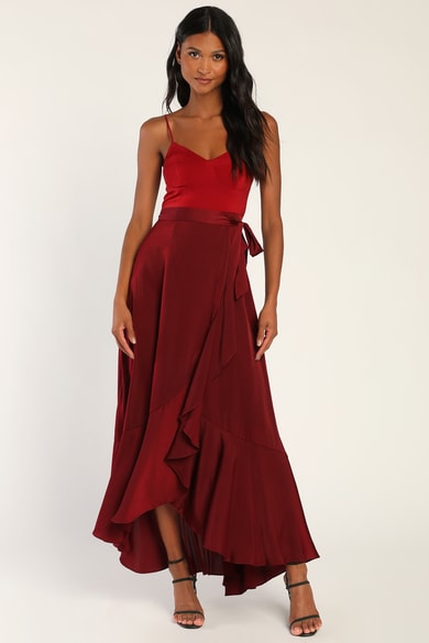 Trendy, Burgundy Dresses and Outfits