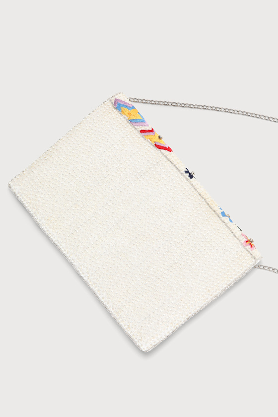 Excess of Elegance Ivory Floral Beaded Embroidered Clutch 2