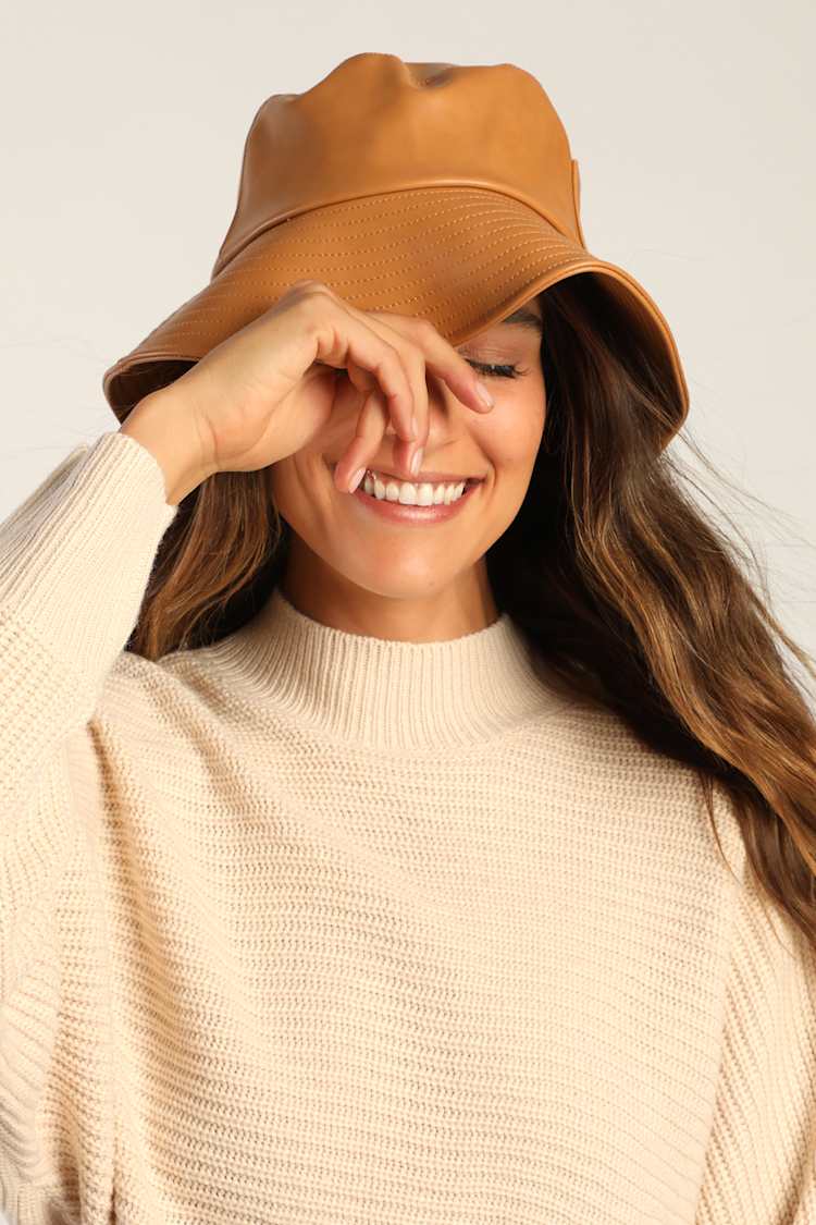 Lack of Color Wave Tan Vegan Leather Pocket Bucket Hat Size M/L NWT Lack of Color Wave Bucket Hat In Tan | Mercari main image 4