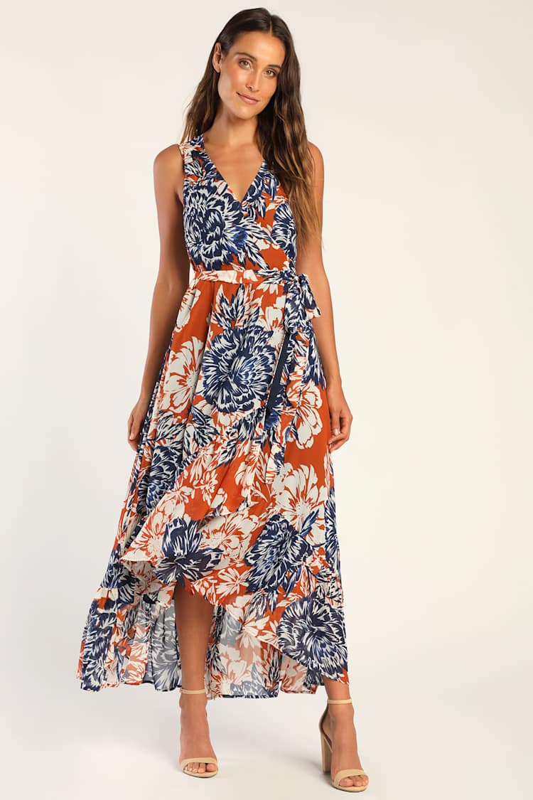 low cut cocktail dresses Embellished Short Dress: La Femme 32638 Silver / 00 tango and Royal Blue colors. Chic Sheath Off the Color:Prosecco
