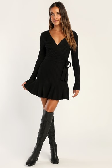long sleeve black dress with boots