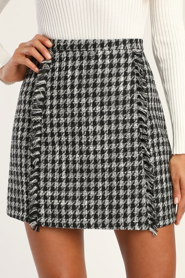 Get the Grade Black and White Houndstooth Tweed Mini Skirt