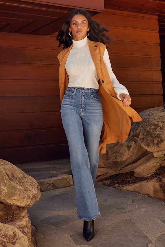 70s High Flare Medium Wash High-Waisted Jeans 6