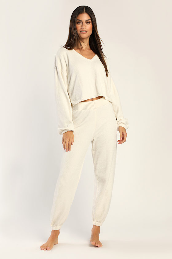 SW7394J1: WINTER WHITE 1