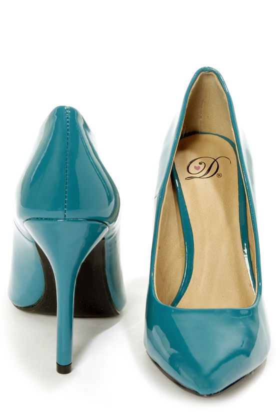 teal court shoe