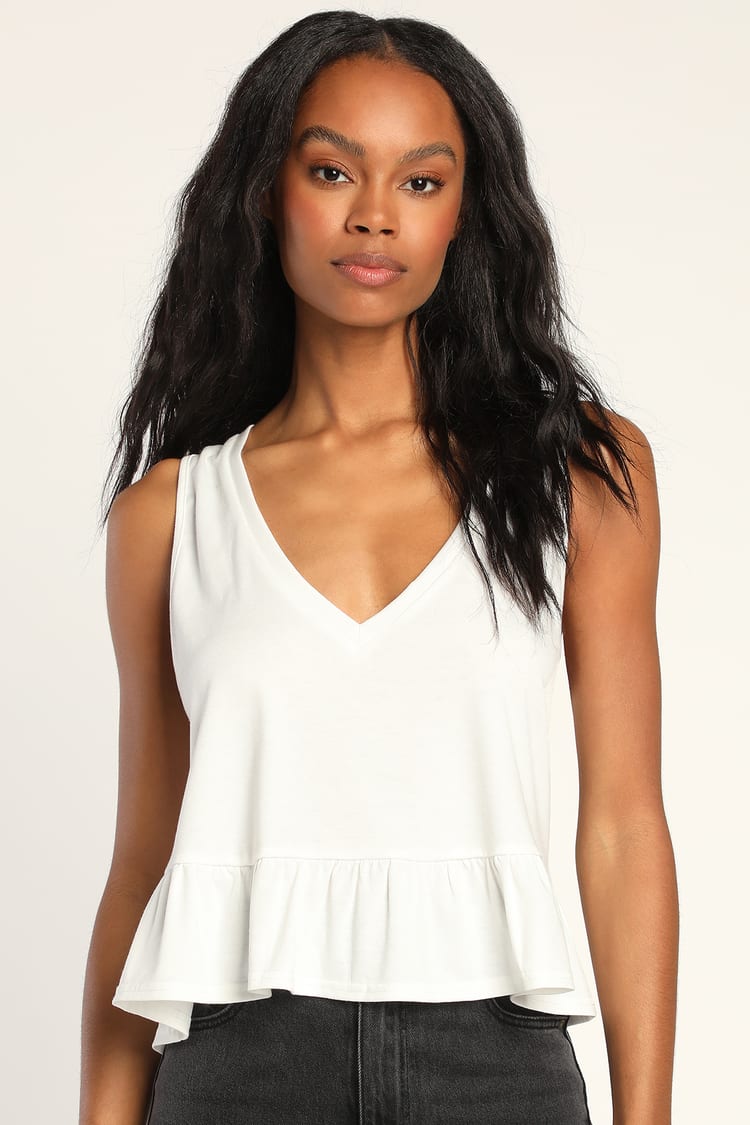 forbruge Presenter Skygge Cute White Top - Crop Top - Ruffled Top - V-Neck Top - Lulus