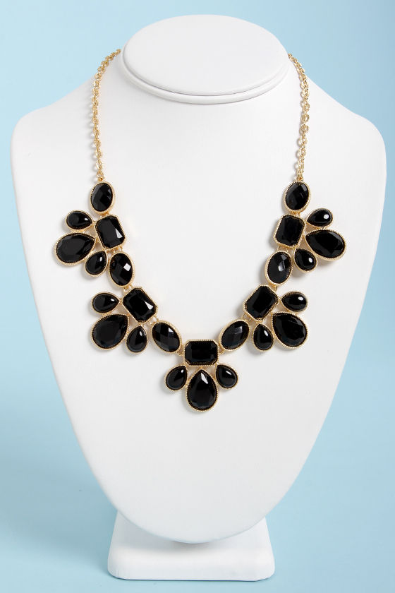 Black Necklace Statement Necklace 16.00 Lulus