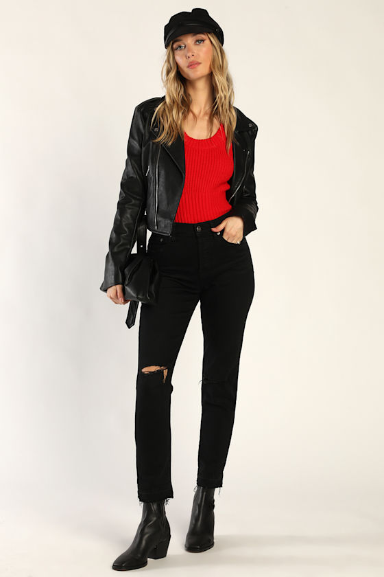 Seasonal Perfection Red Cropped Scoop Neck Sweater 2