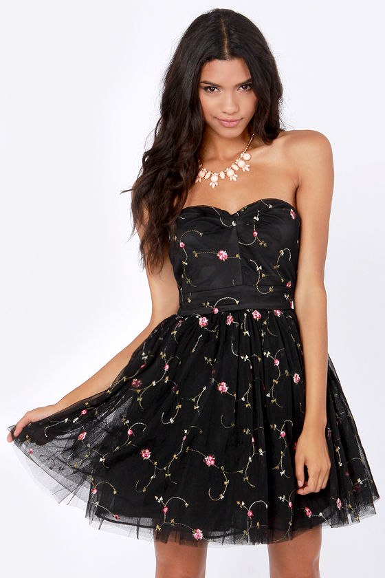 black floral strapless dress