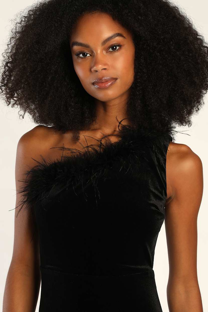 Glamorous Flirt Black Velvet Feather One-Shoulder Mini Dress Glamorous Flirt Black Velvet Feather One-Shoulder Mini Dress