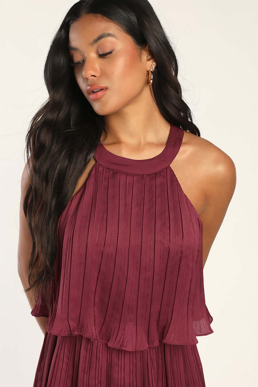 keyhole halter dress Lavender Floral Pleated Halter Midi Dress