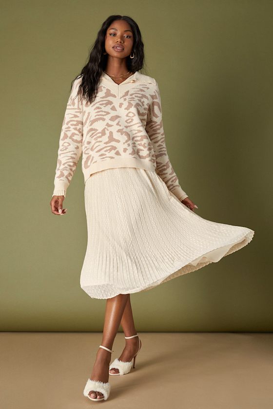 You're On My Mind Ivory Pleated Swiss Dot Midi Skirt 1