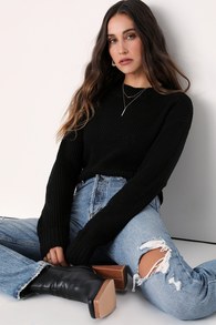 Campfire Cozy Black Cropped Sweater