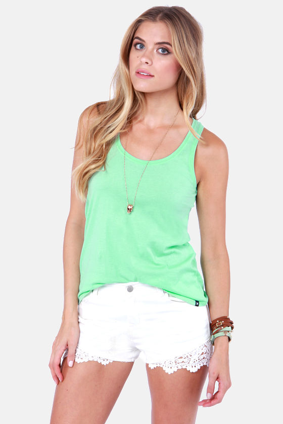 mint colored top