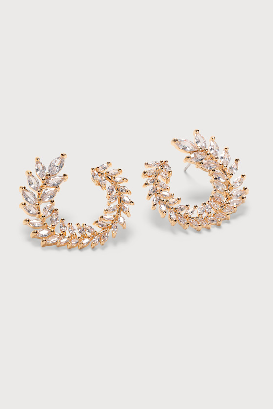 Elegant Array 14KT Gold Rhinestone Wreath Earrings 2