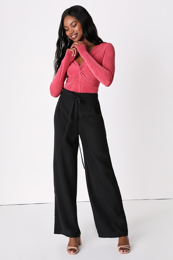 These $24 Pants Have the Sophistication of Trousers & Feel of Sweats