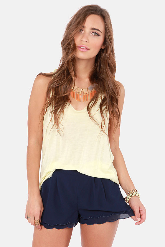Navy scalloped shorts 2025
