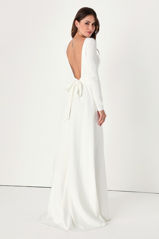 Iconic Love Story White Backless Long Sleeve Maxi Dress
