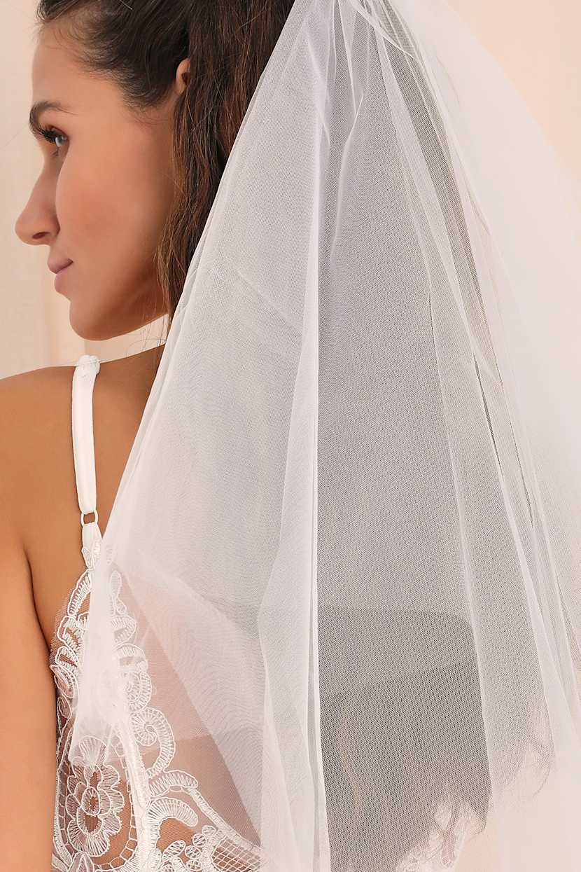 White Veil - White Tiered Veil - Mesh Veil - Bridal  display picture 1
