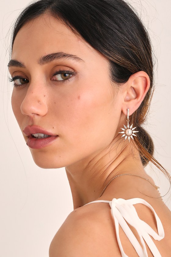 gold-rhinestone-earrings-pearl-star-earrings-star-earrings-lulus