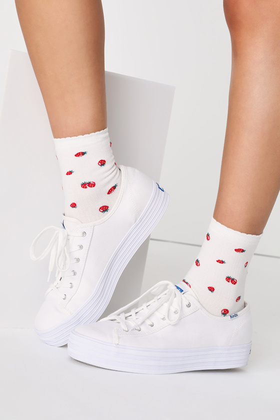 Socks For Baby In Strawberry Design Black Color main image 1