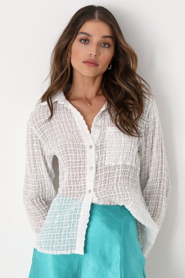 Exceptional Everyday White Crinkled Button-Up Top