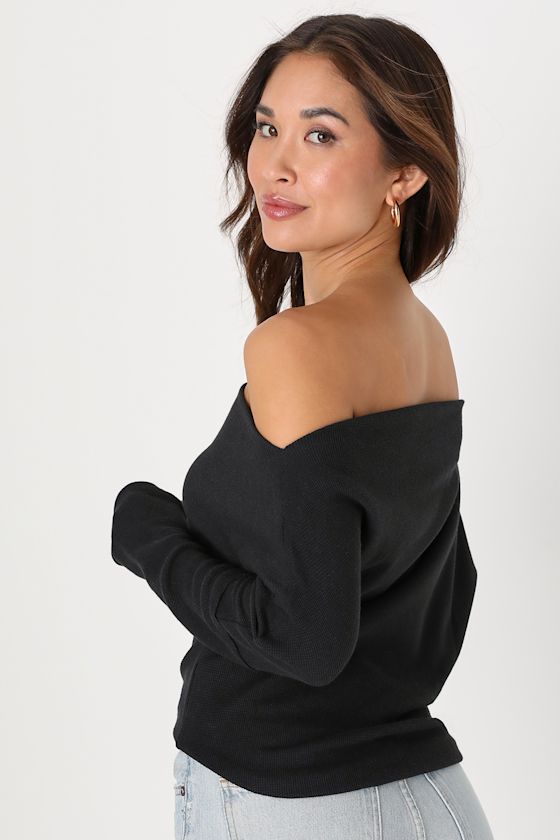 Fuji Black Off-the-Shoulder Long Sleeve Thermal Top 4