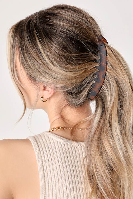 Kitsch Banana Clip Set 2Piece Clip Set Claw Clip Set Lulus