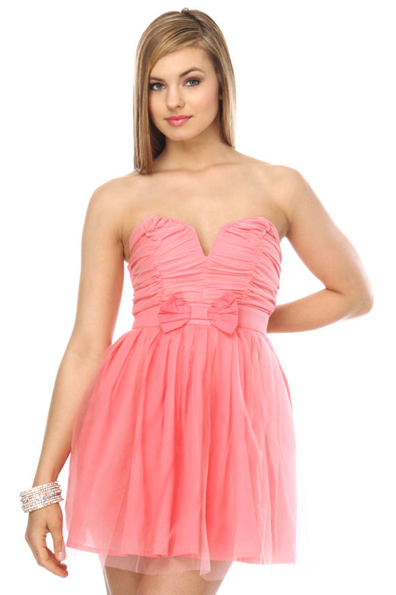Retro Strapless Pink Dress