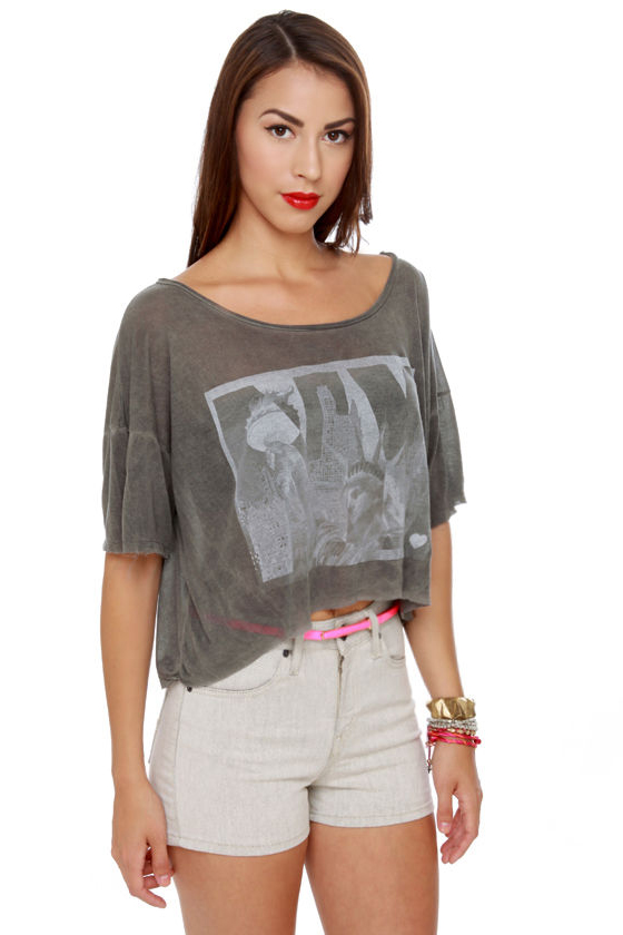 Brandy Melville John Galt Statue of Liberty Grey Crop Top