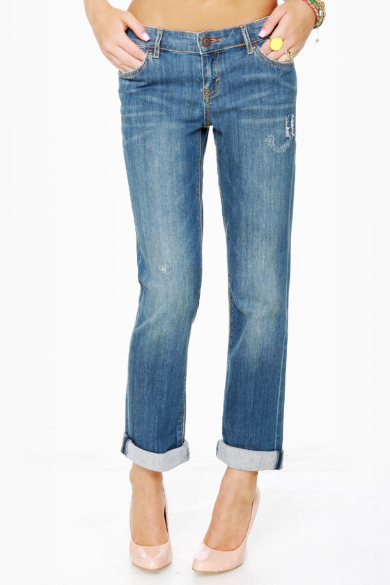 Dittos Sari Mid Rise Straight Leg Boyfriend Jeans