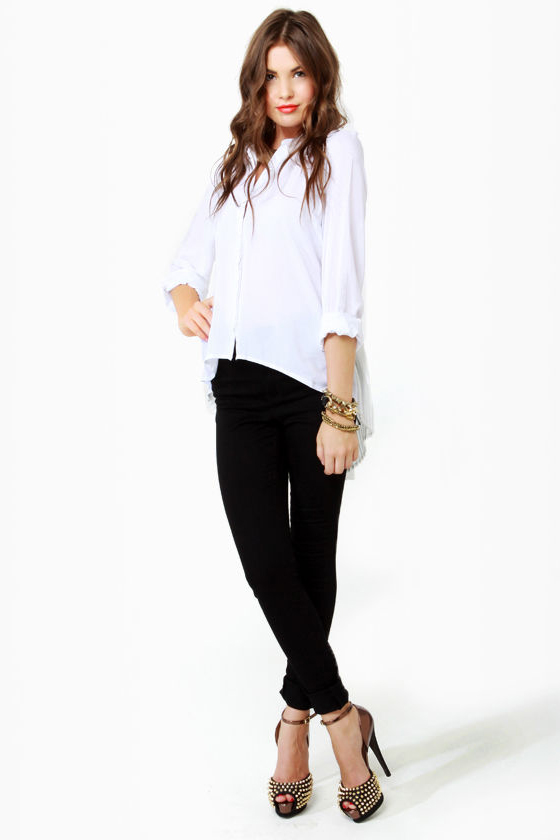 Twisting Tradition Pleated White Top
