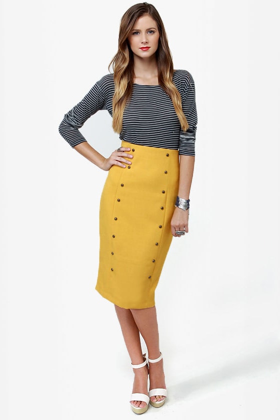 yellow pencil skirt outfit ideas
