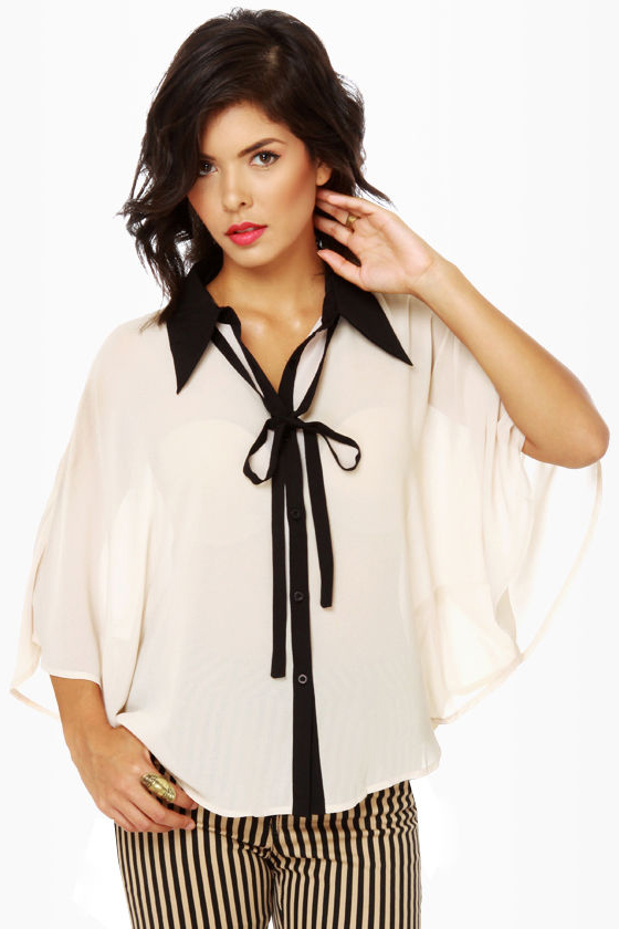 Cape Envy Cream Cape Top
