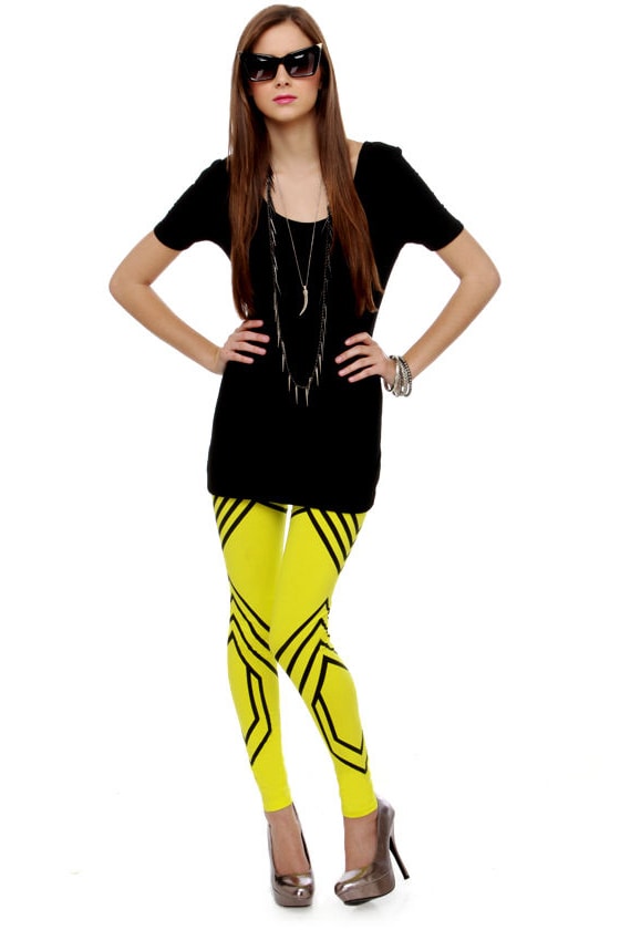 neon yellow nike leggings