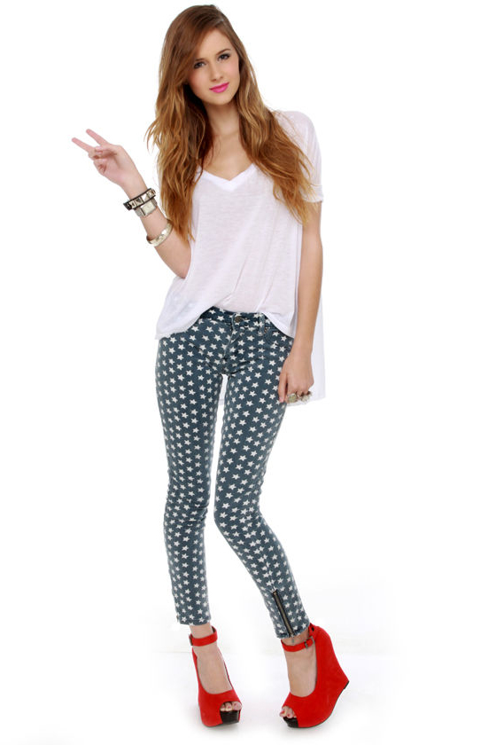 Get Along and Short White Top