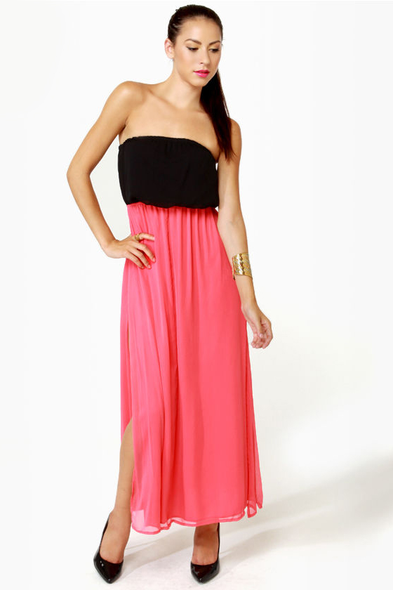 LULUS Exclusive Who\\\\\\\\\\\\\\\'s Who Black and Coral Maxi Dress