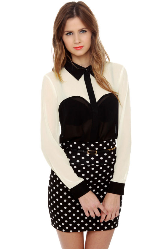 Curve Appeal White and Black Top