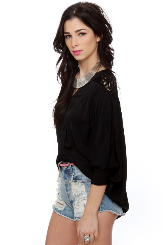 Dark Horse Lace Black Top