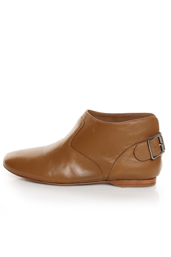 Report Georgiana Dark Tan Leather Belted Ankle Boots