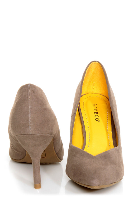 Bamboo Deluxe 01 Taupe Pointed Pumps