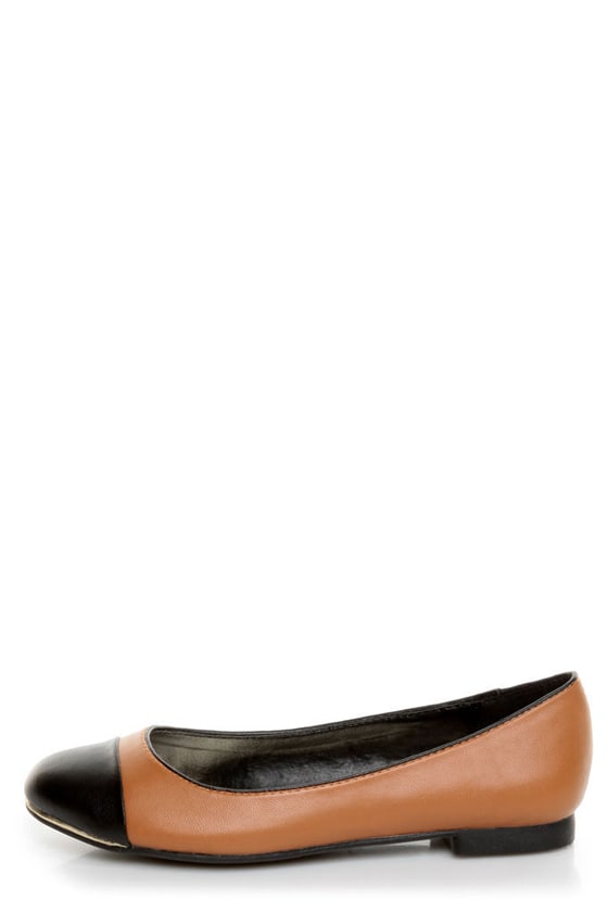 Bamboo Mansion 15 Chestnut Brown and Black Cap-Toe Flats